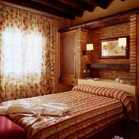 Alcazaba De Hotel